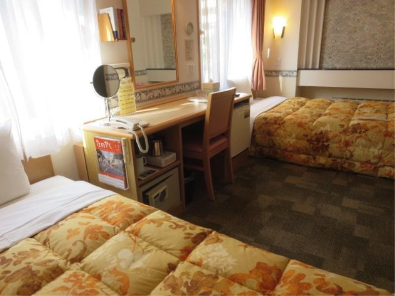 Toyoko Inn Higashi-Hiroshima Saijo Ekimae Esterno foto